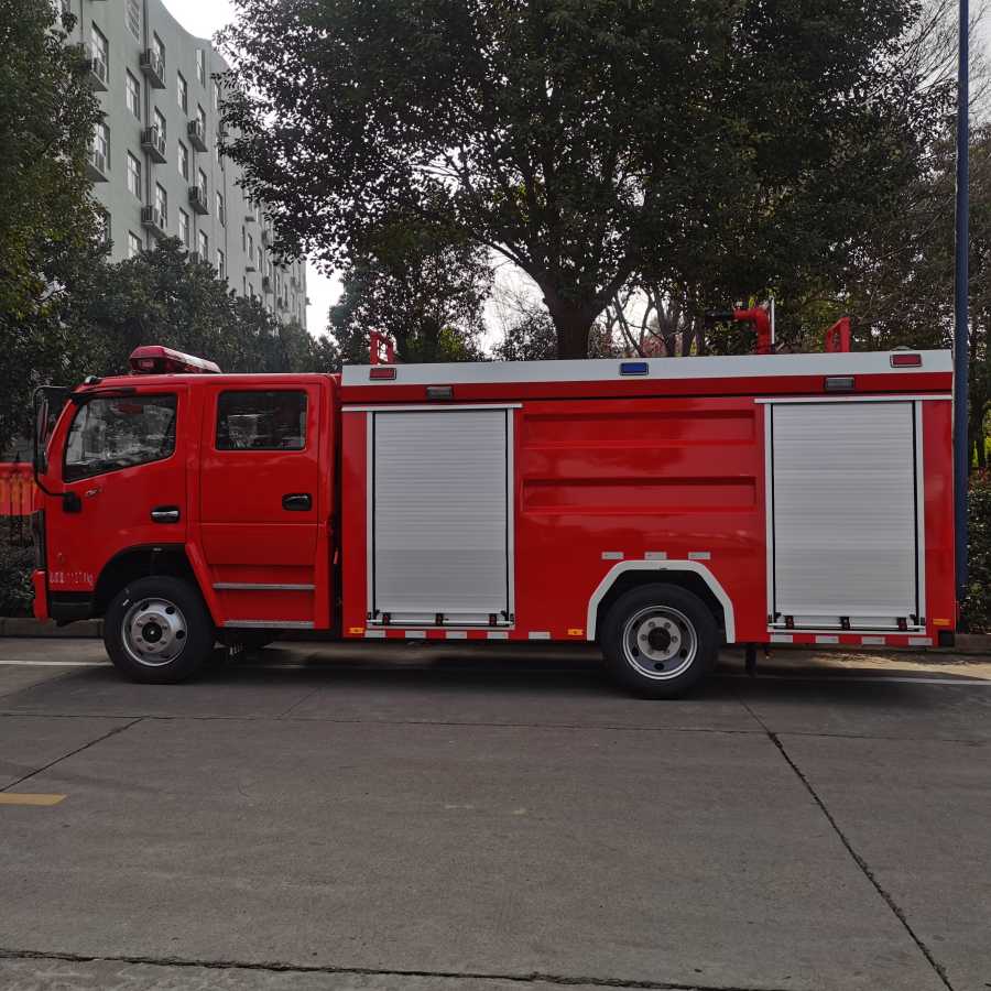 東風(fēng)5噸水罐消防車