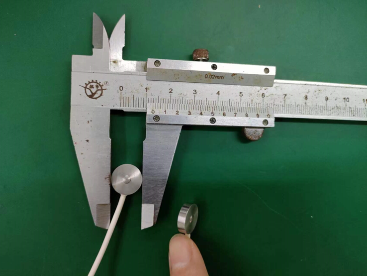 微型測力傳感器在鋰電池電解液稱重的應用